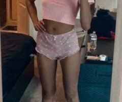 Minneapolis / St. Paul escorts - Bloomington Incall — Tall & Petite Small Frame (28)