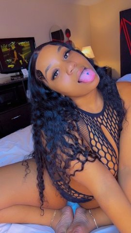 Layla — Norfolk VA Female Escort (Fetish-Friendly) + FaceTime Verify - 1