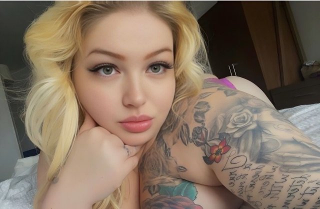 Petite Pleasure GFE Style — Outcall or Incall in Reno - 1