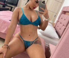 Petite Latina escort in Charleston, SC — discreet and attentive - Image 2