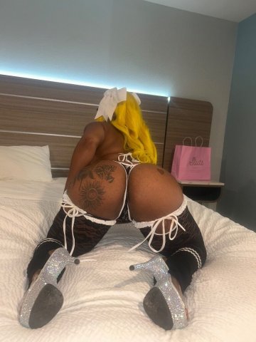 Long Beach Female Escort — real and ready, incalls/outcalls + cardate - 1