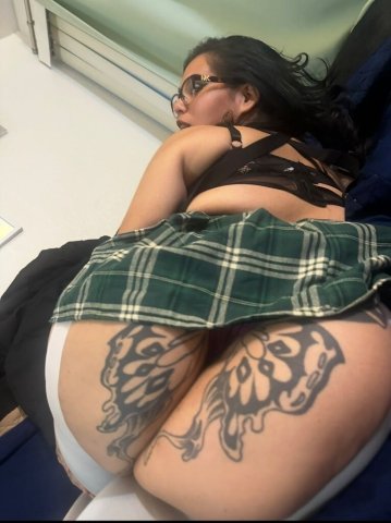 Tacoma Latin Escort — Mari (Mature Dom Queen, Facesitting, BDSM) - 1