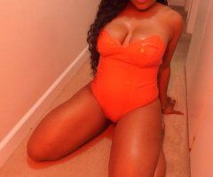 Reno Incalls & Outcalls — Petite, pretty feet, natural fat ass - Image 3