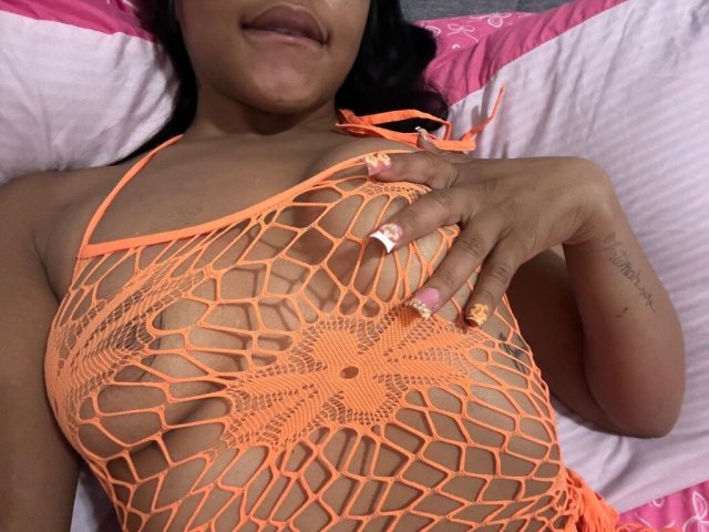 Philadelphia Female Escort — Outcalls Only, Water Play & Slim Clean Babe - 1