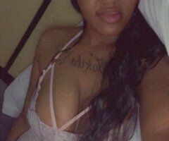Huntsville Female Escort — Full Service, King Treatment - Image 2