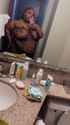 Detroit BBW Escort — Hosting Incall, BBJ & Massage - 1