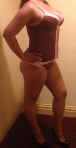 Ciara (CiCi) — Latina Female Escort for Outcalls or Car Dates — Long Island - 1