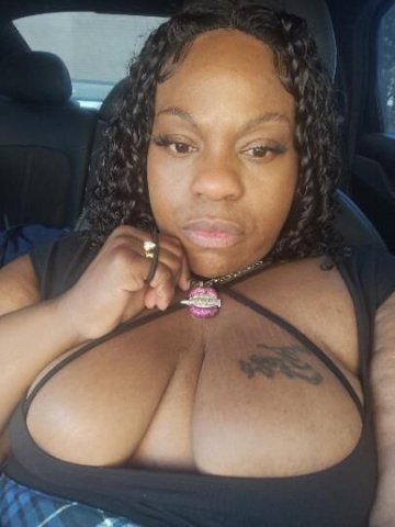 Palm Springs Female Escort — Full-Service Quick Visit - 1
