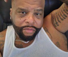 Chicago escorts - eating pussy