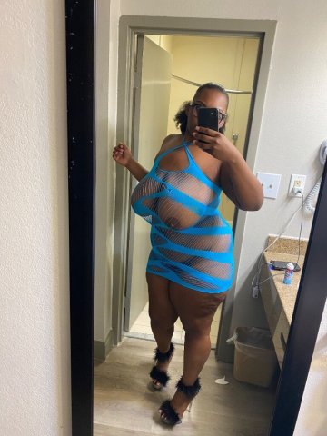 Norfolk VA Ebony Busty Escort — Incall + Outcall, Hourly Specials - 1