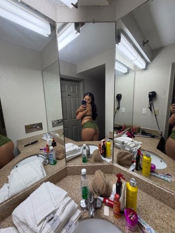 Fredericksburg, VA Female Escort — Solana (verification via Snapchat & video calls) - 1