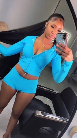 Tianna (18) — Funsize Female Escort in Chicago for Blowjobs, Toy Shows & Nuru - 1