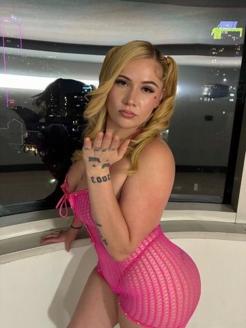 Blonde Escort — Thick, Wet, Facetime Verified (In/Outcalls) - 1