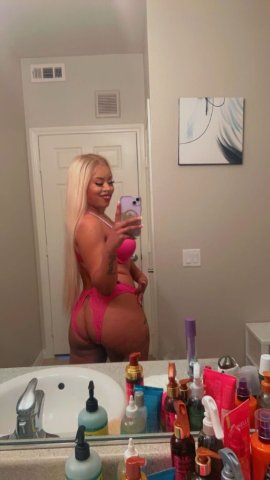 Vallejo Female Escort — Oral Sex & Incall - 1