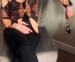 Female Escort in Tucson, AZ for Discreet Evenings and Conversation - Image 5