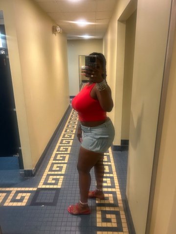 Hampton, Virginia Female Escort - 1