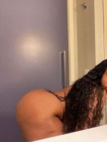 Reno Female Escort - 1