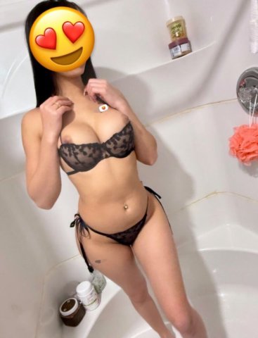 Minneapolis/St. Paul Skinny Escort — BJ services like in the photos - 1