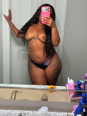 El Paso Curvy Female Escort — Two-Girl Special (Incall/Outcall) - 1