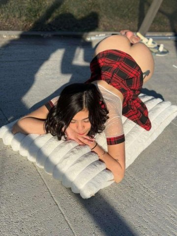 Young Latina Outcalls (No Police/No Drama) - 1