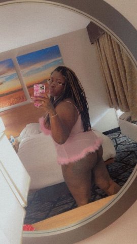 South Coast Female Escort — Mobile Chocolate-Themed Treats - 1