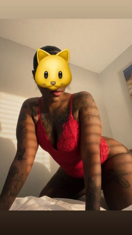 Slim Thick Trucker-Friendly Female Escort (Choc Treat Vibe) — Tampa, FL - 1