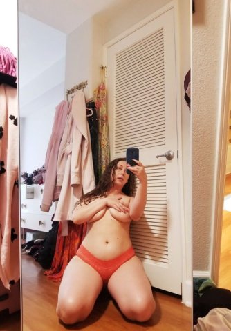 Palmdale/Lancaster CA Female Escort — Incall, Outcall, Car Fun & Video Call - 1