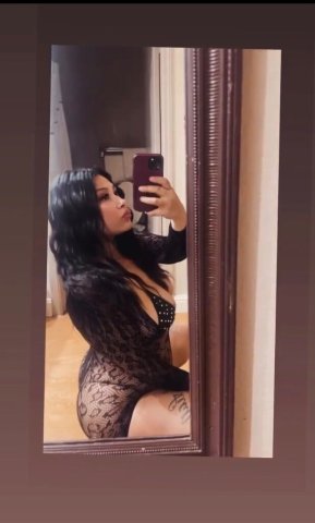 Upscale Latina Deepthroat Bombshell Party-Friendly Escort (Orange County, CA) - 1