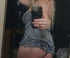 Greensboro NC Female Escort — Flirty teasing and curvy vibes - Image 5
