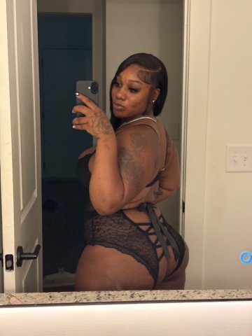 Dior — Fun Squirting Girl for Outcalls (No Bare, Verification Required) - 1