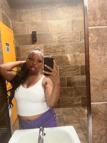 Charlotte Certified Redbone Escort — QV & HHR Shows - 1