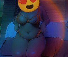 London — Mature Female Escort in Roswell/Carlsbad, NM (throat-goat + body rub) - Image 3