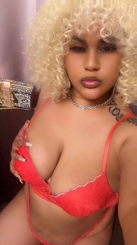 Manhattan Female Escort — Live Shows - 1