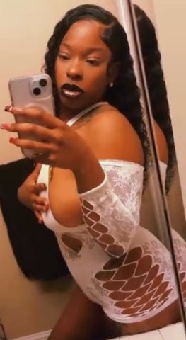 Sacramento Female Escort — In-Call, Car Dates & Throat Goat - 1