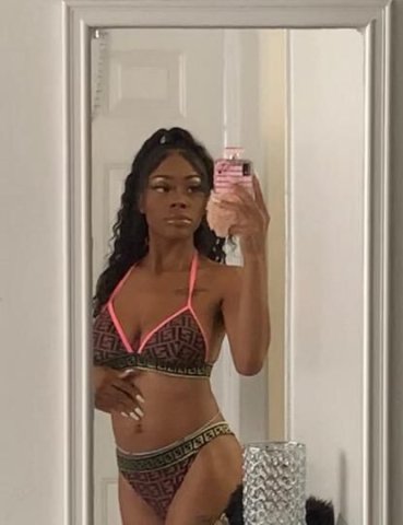 Slim Brown Babe — Outcall/Car Dates (LA, Deposit Required) - 1