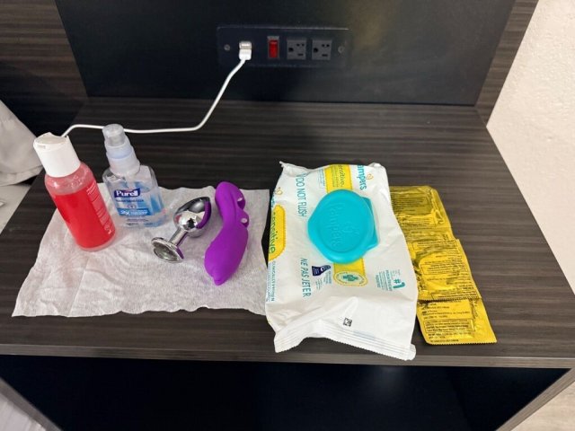 Columbus GA Latina Female Escort — Q-V 150 Complete Service - 1