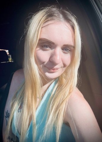 Petite Female Escort in Houma, Louisiana — lingerie, high heels & 420-friendly dates - 1