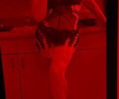 Kansas City escorts - Kansas City In-Call Only Female Escort — Text First, Photo Verification