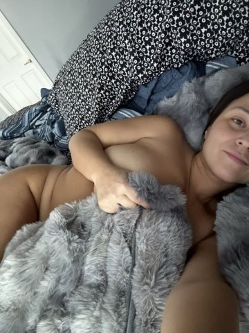 Kalamazoo Independent Female Escort — In-call, Out-call & FaceTime - 1