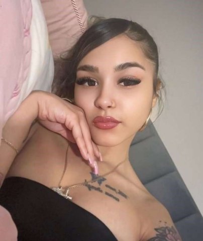 Detroit, MI Female Escort — Hotel/Motel & Incall/Outcall, Car Play Fun - 1