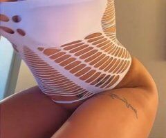 Des Moines Female Escort — Face Pics Not Shared, Water Park/Incalls - Image 2