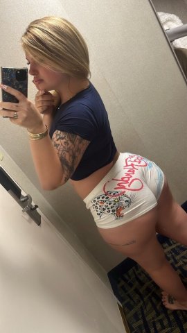 Honolulu Female Escort — Two Girl Special (Wet & Ready) - 1