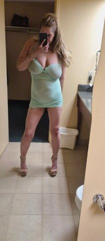 Italian MILF Curvy Escort — 5'7" 135lb (36E) in Las Vegas - 1
