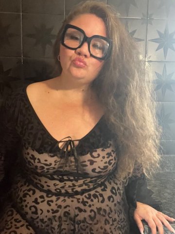 Tia BBW Queen — Outcalls Only, Body Rubs + Content - 1