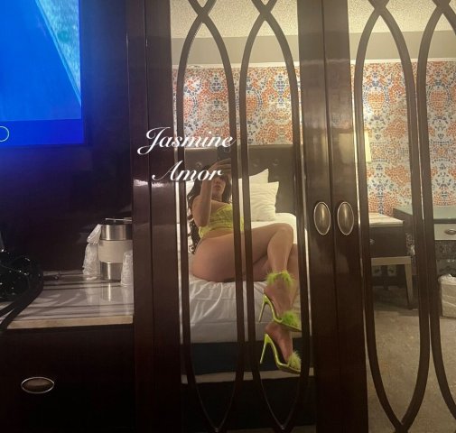 Jasmine Amor — Mexican & Filipino Female Escort - 1