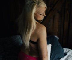Curvy Blondie Escort Looking for Fun — 36 - Image 2