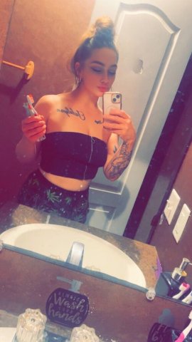 Altoona PA Snowbunny Escort — Discreet, Blue-Eyed Companion - 1