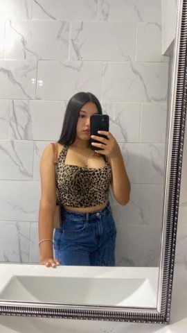 Latina joven y sexi — Escort disponible (20) - 1