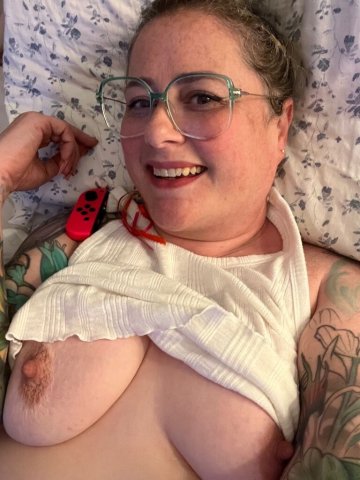 Emeryville Big Tits Female Escort — 35 - 1