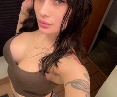 Salt Lake City Female Escort — Olive complexion, soft skin, brown eyes - Image 4